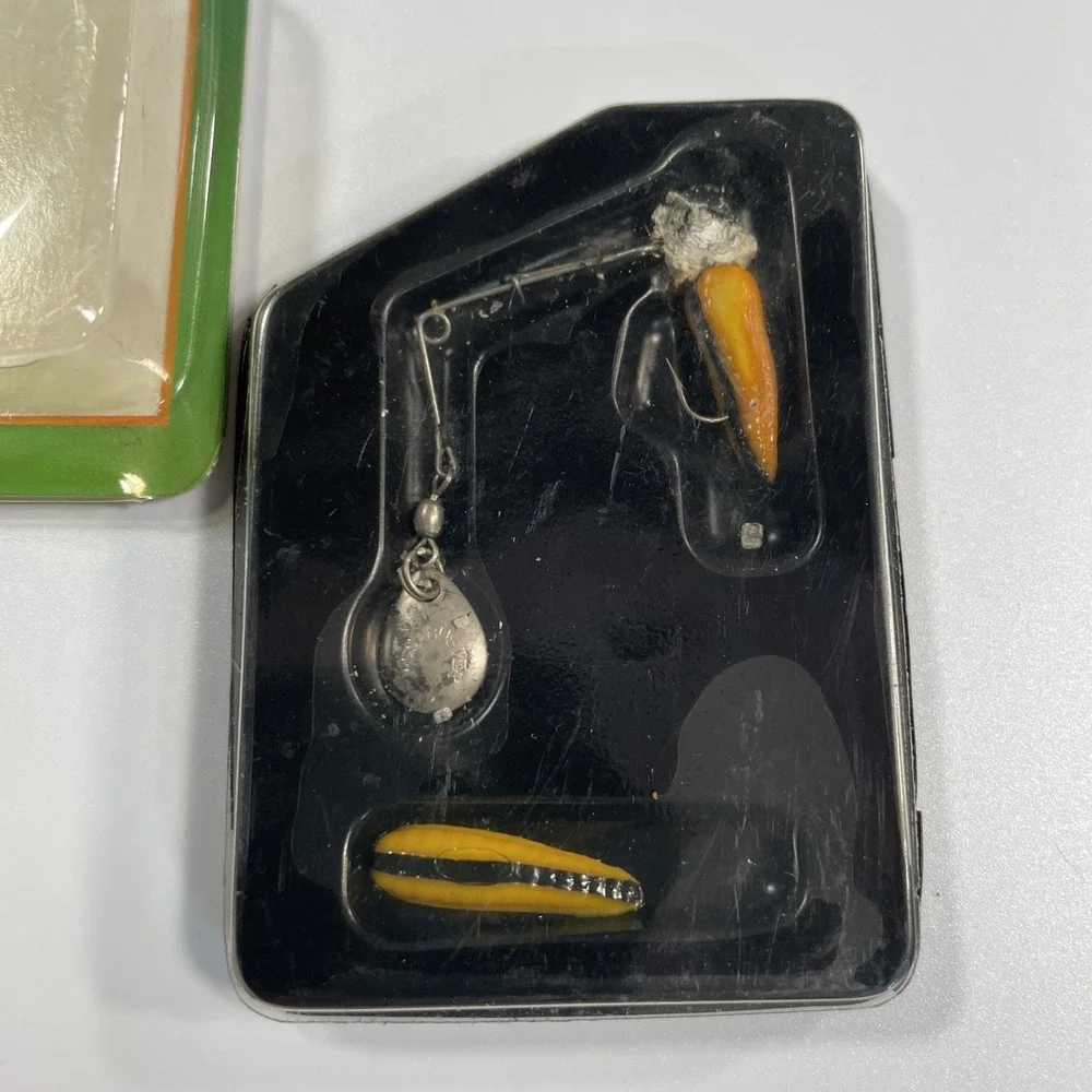 VTG Bass Buster Lures Spin Yellow Soft Spinnerbait Fishing Lure Lot Panfish